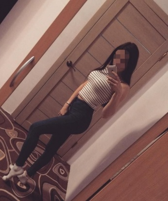 Лариса, 24